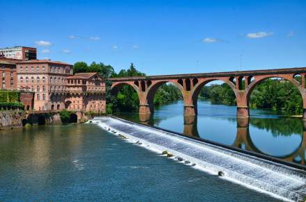 La Réserve Albi, Albi, pont village Tarn