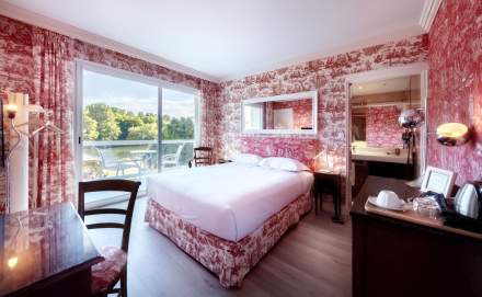 La Réserve Albi, Albi, chambre supérieure rose, Hôtel 5 étoiles Sud de la France, Tarn