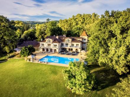 La Réserve Albi, Albi, vue aérienne domaine piscine, Organisation de Séminaire à Albi &amp; Lieu Mariage Tarn